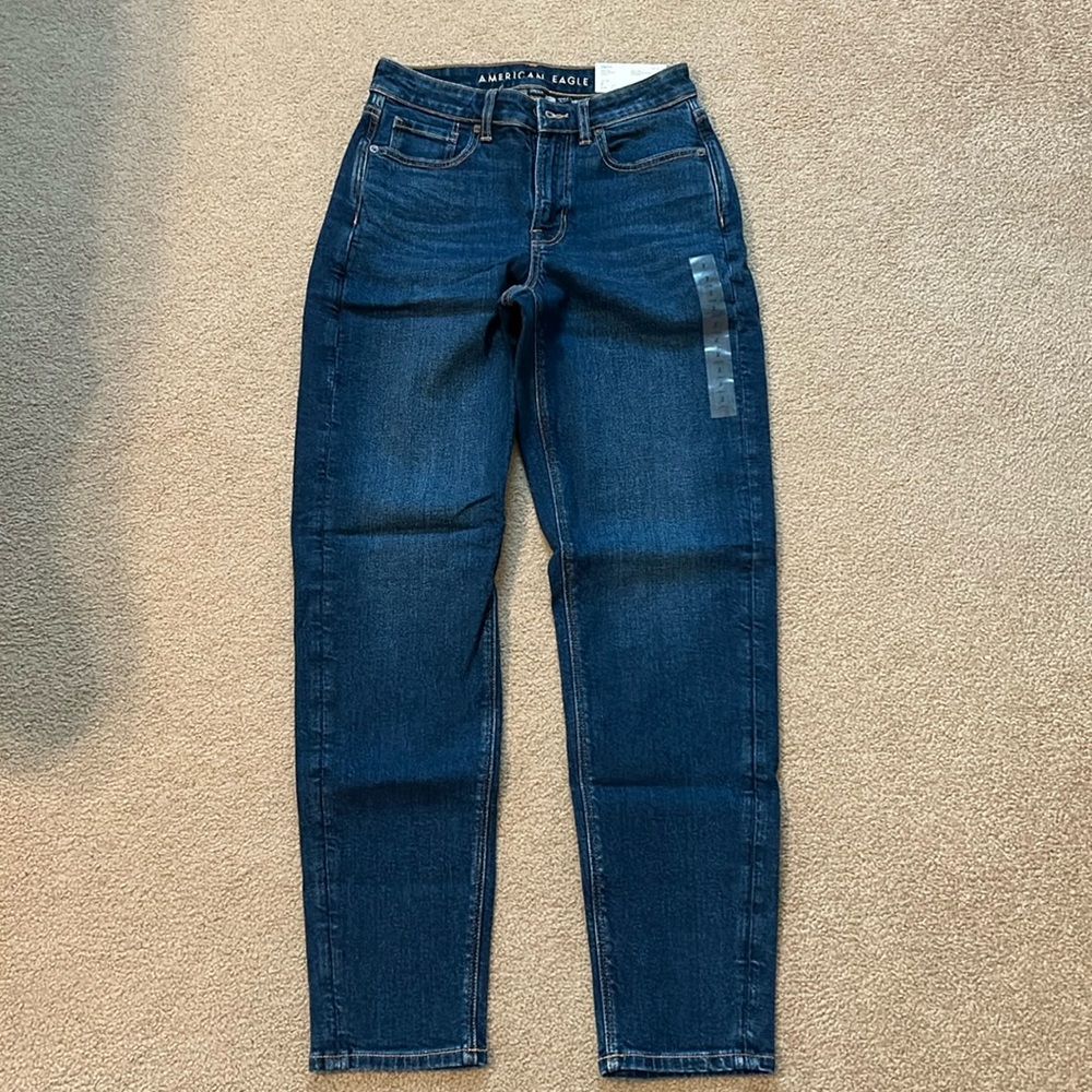 NWT American Eagle, dark denim mom jeans